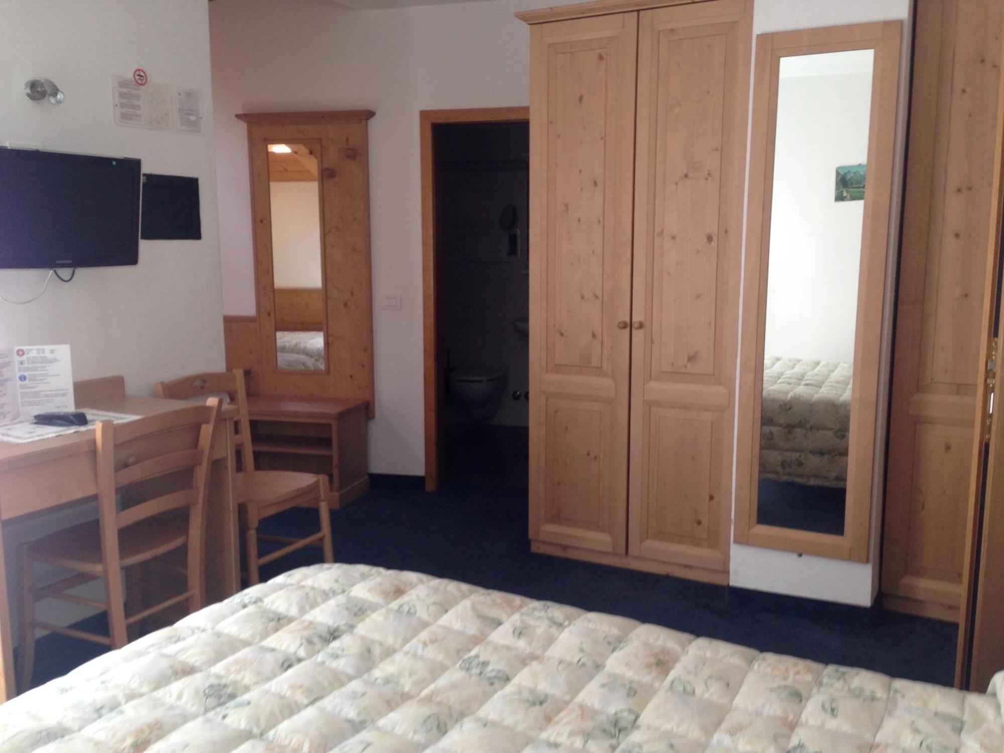 Hotel Liz Predazzo Kamer foto