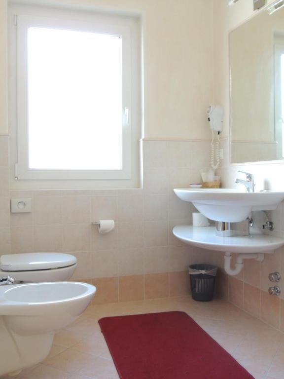 Hotel Liz Predazzo Kamer foto